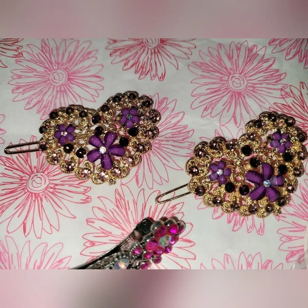 One Vintage Hair clip